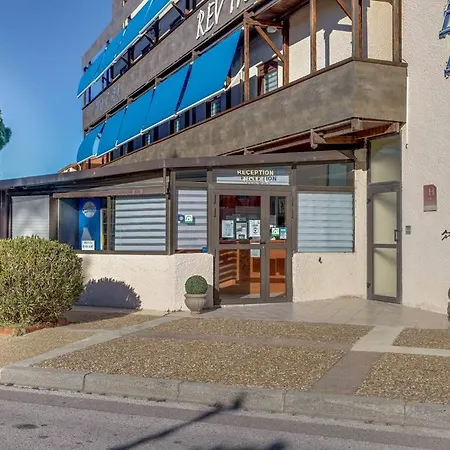 Rev'hotel Hotel