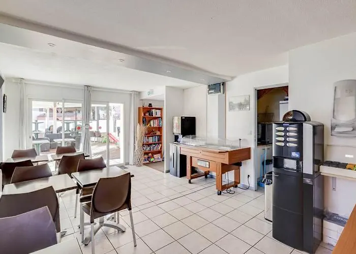 Rev'hotel Ξενοδοχείο Leucate