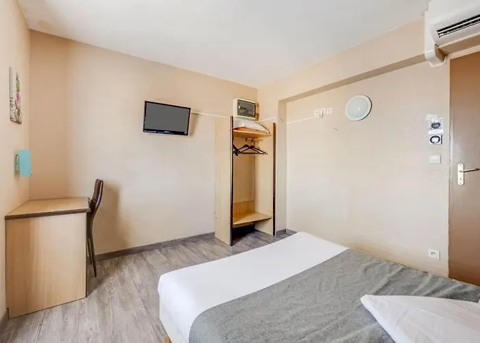 Rev'hotel Leucate