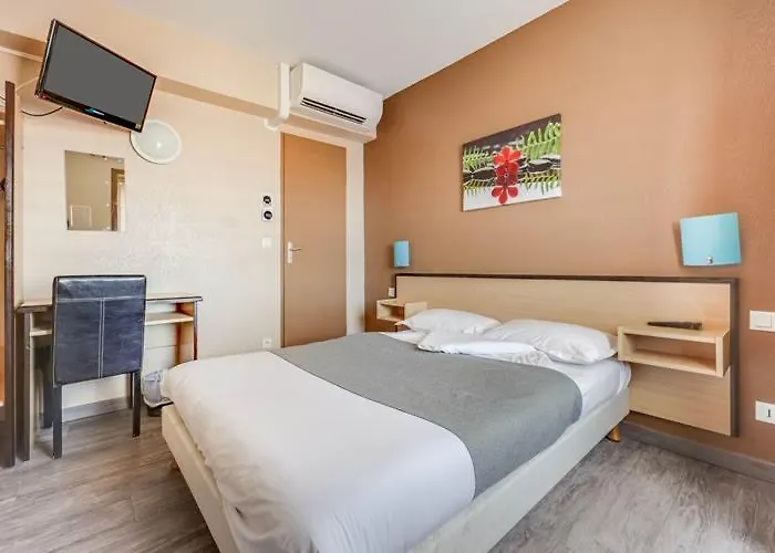 Rev'hotel Leucate