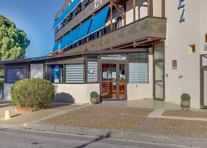 Rev'hotel Ξενοδοχείο