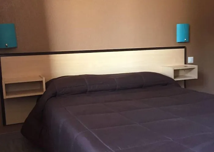 Rev'hotel Ξενοδοχείο